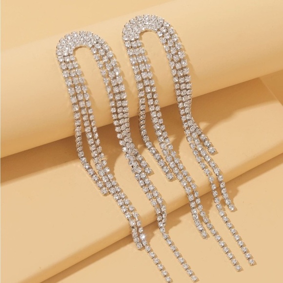 Rhinestone Waterfall Earrings NWOT - Picture 3 of 4